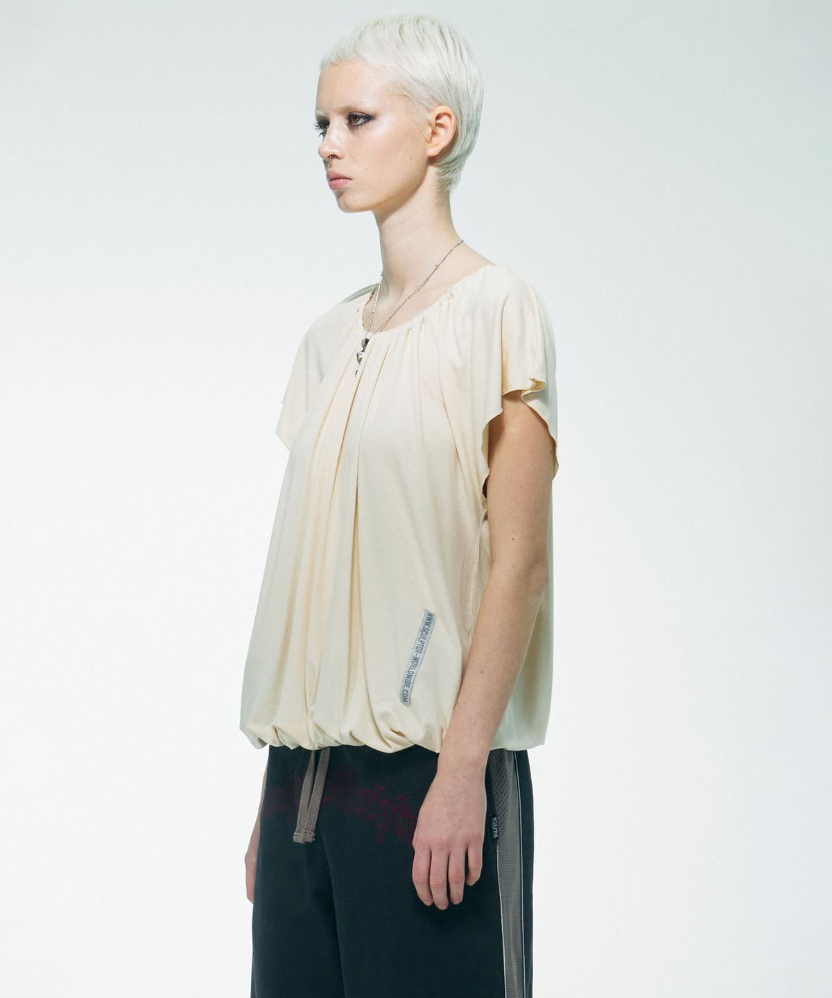 스컬프터(SCULPTOR) Pumkin Shrring Top Apricot