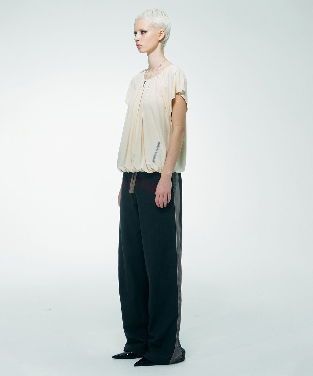 스컬프터(SCULPTOR) Pumkin Shrring Top Apricot
