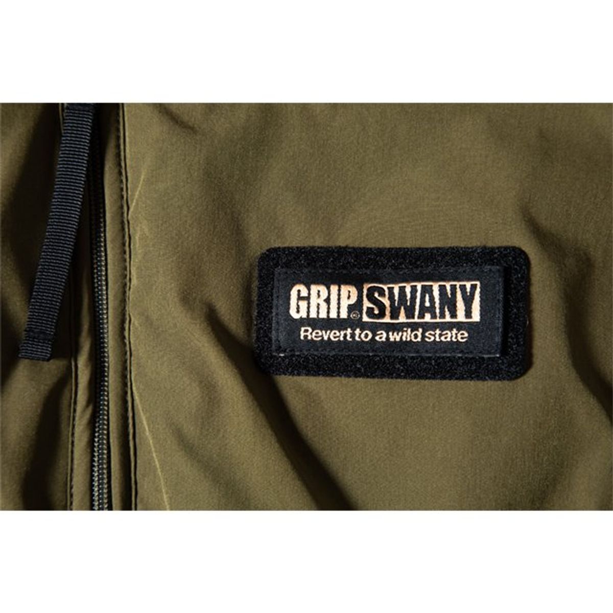 그립스와니(GRIPSWANY) 여성 리버시블 보아 코트 / 올리브