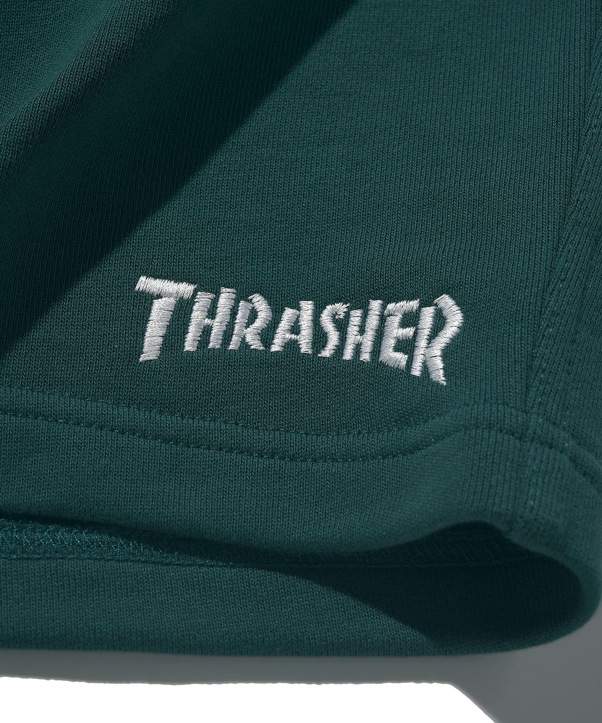 트레셔(THRASHER) 매거진 스웻 쇼츠 그린