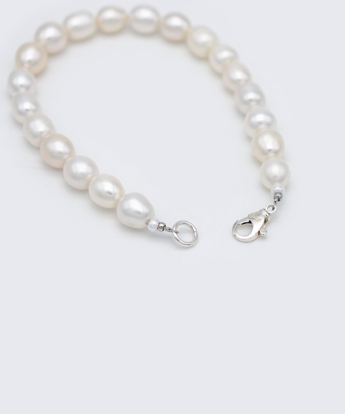 봉보(BONBEAU) Unique oval water pearl Bracelet 유니크 밥풀 담수진주 레이어드 팔찌 7mm