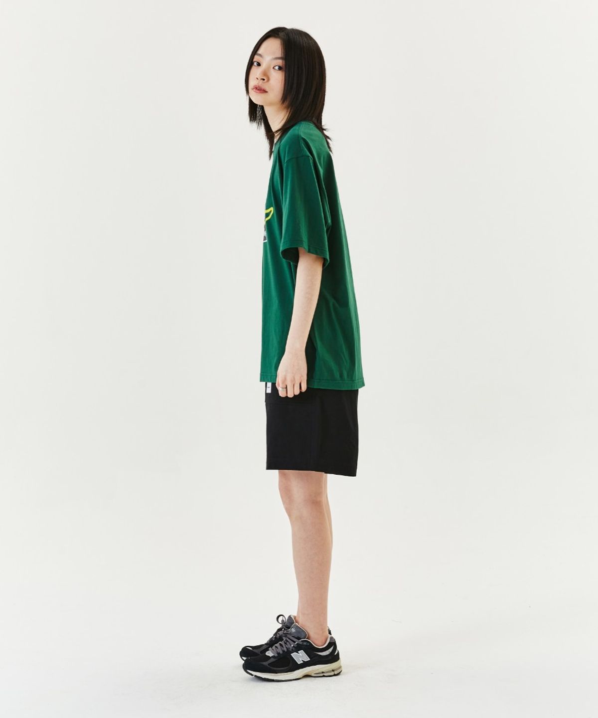 마크곤잘레스(MARK GONZALES) CHILDHOOD GRAPHIC T-SHIRT - D/GREEN