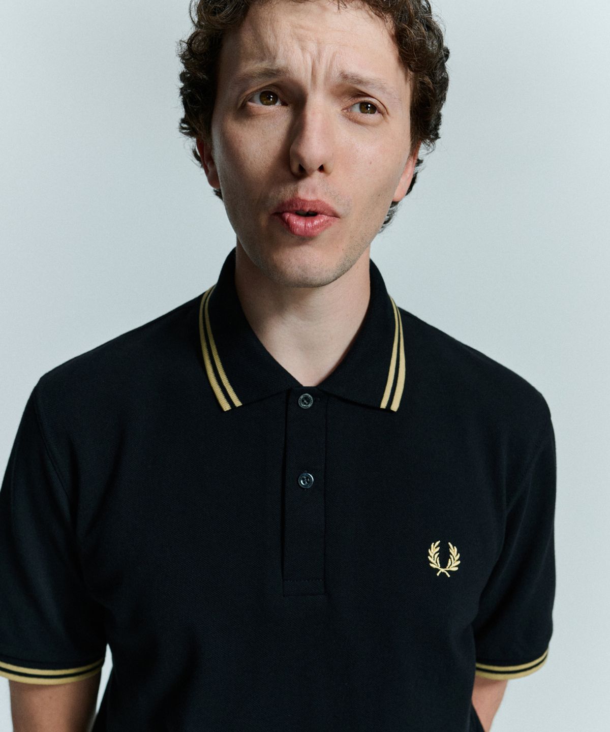 프레드페리(FRED PERRY) [M12] 트윈 팁 프레드페리 셔츠 - 블랙/샴페인 M12-157 Made In England