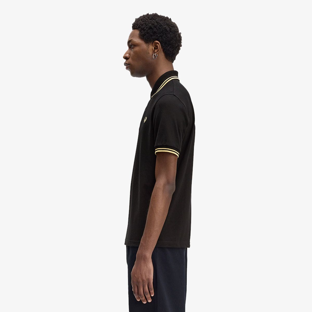 프레드페리(FRED PERRY) [M12] 트윈 팁 프레드페리 셔츠 - 블랙/샴페인 M12-157 Made In England