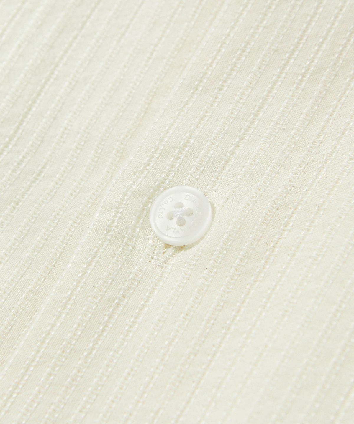 다이아몬드 레이라(DIAMOND LAYLA) Stitch Stripe Shirt S114  Elephant Ivory