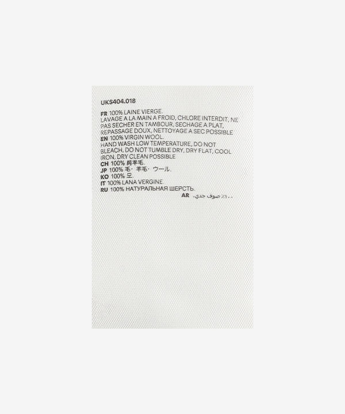 아미(AMI) 남성 하트 인타르시아 오버사이즈 울 터틀넥 니트 - 블랙 / UKS404018958