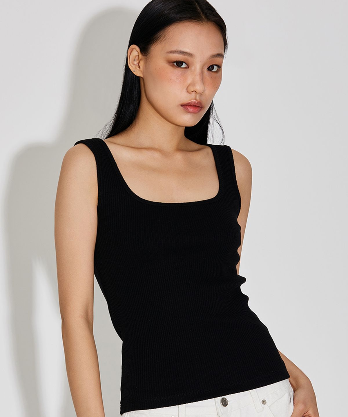 탑걸(TOPGIRL) DEEP SQUARE NECK TANK TOP_T316TP133