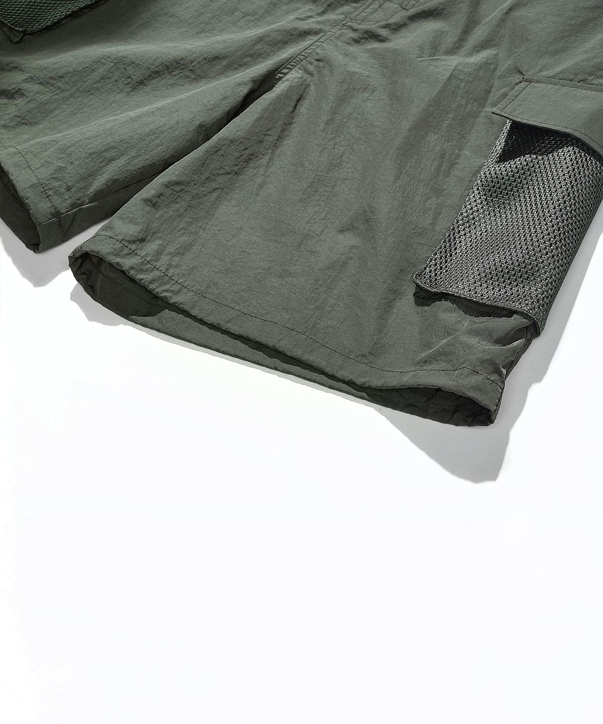 사운즈라이프(SOUNDSLIFE) Utility Mesh Pocket Cargo Shorts Khaki