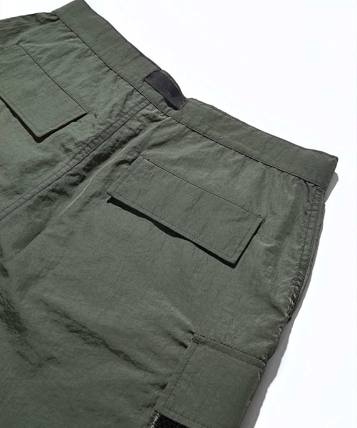 사운즈라이프(SOUNDSLIFE) Utility Mesh Pocket Cargo Shorts Khaki