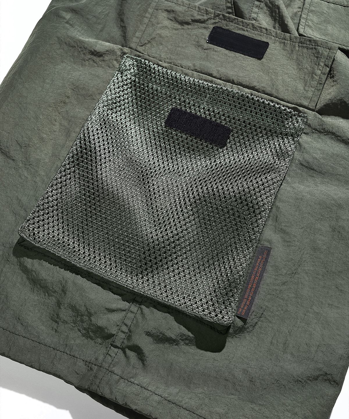 사운즈라이프(SOUNDSLIFE) Utility Mesh Pocket Cargo Shorts Khaki