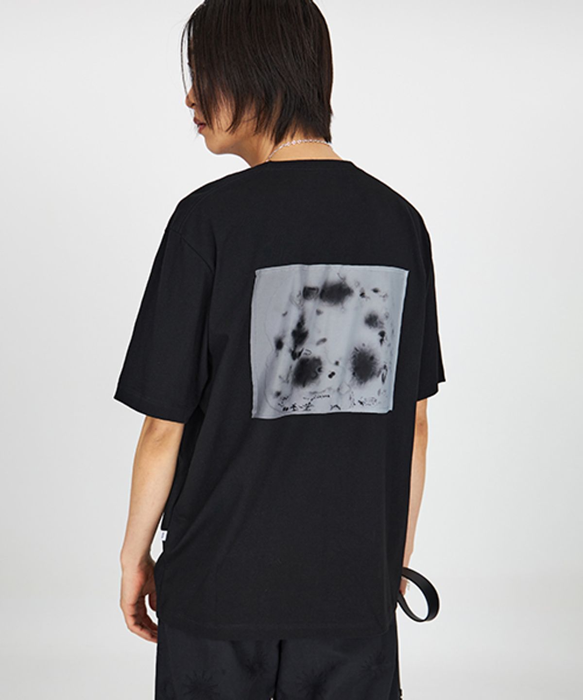 유스(YOUTH) Dust Printing Panel T-Shirt