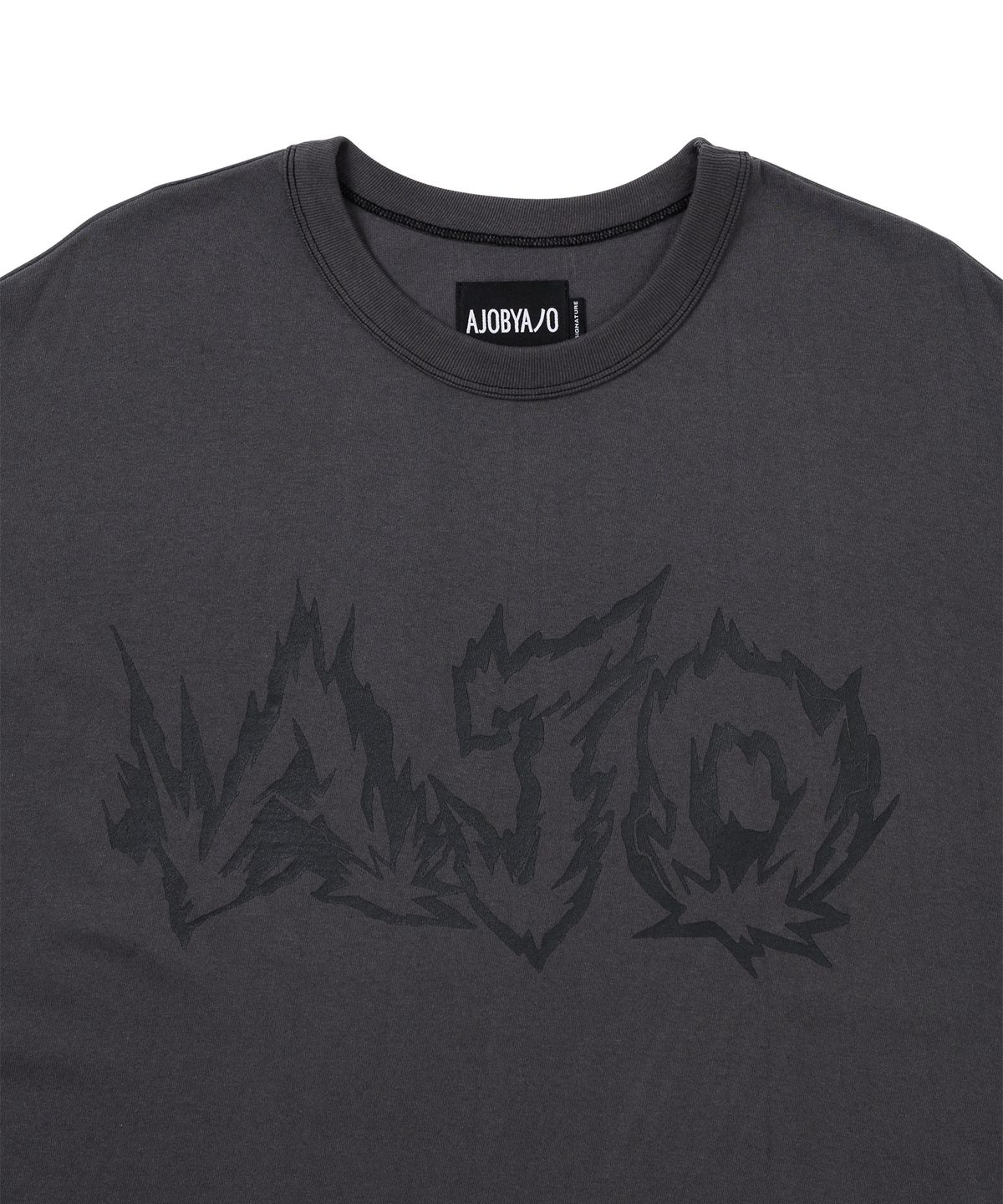 아조바이아조(AJOBYAJO) Eenergie AJO T-Shirt [CHARCOAL]