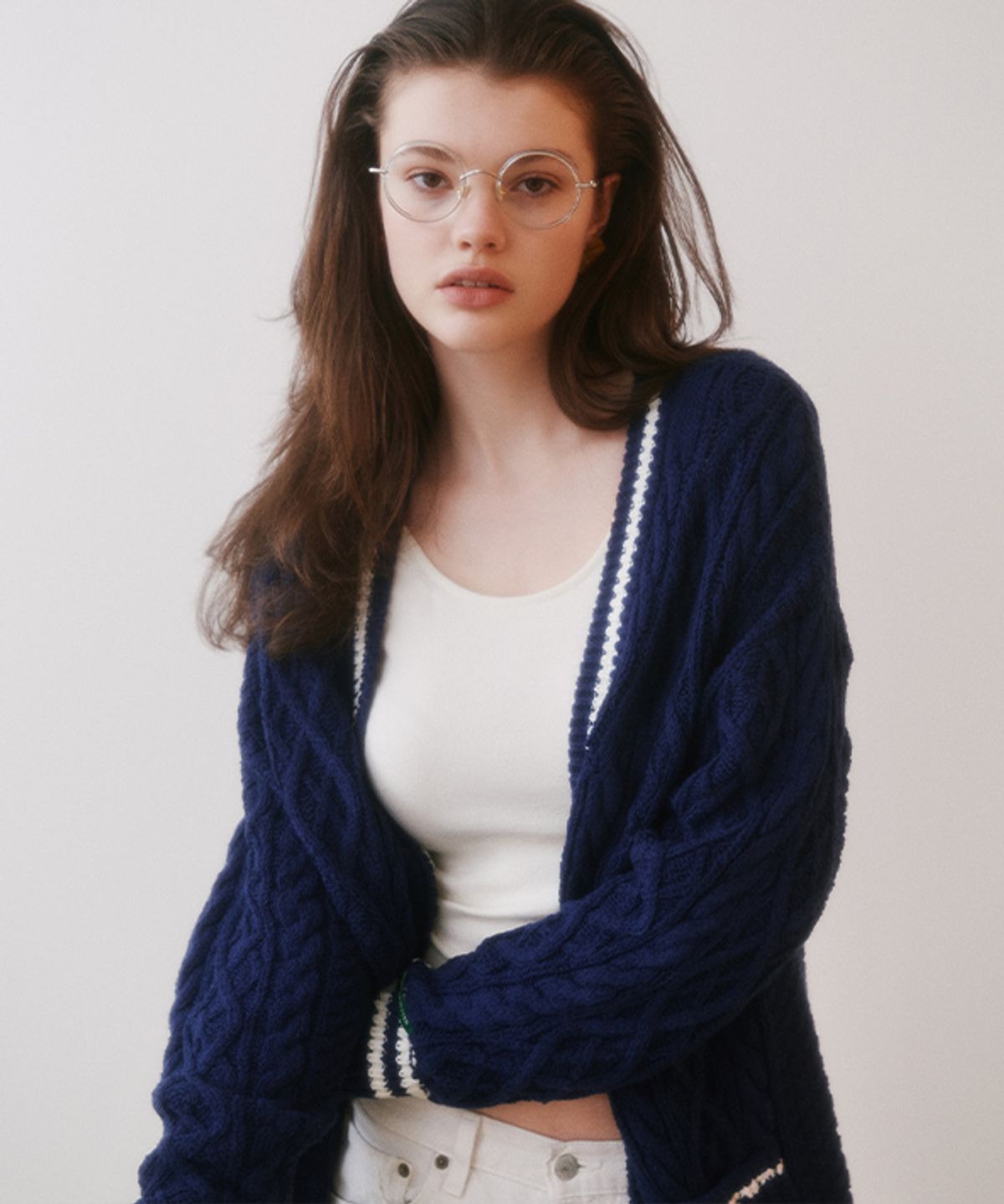 그린버터(GREENBUTTER) Oversized Cable Stripe Cardigan (Navy)