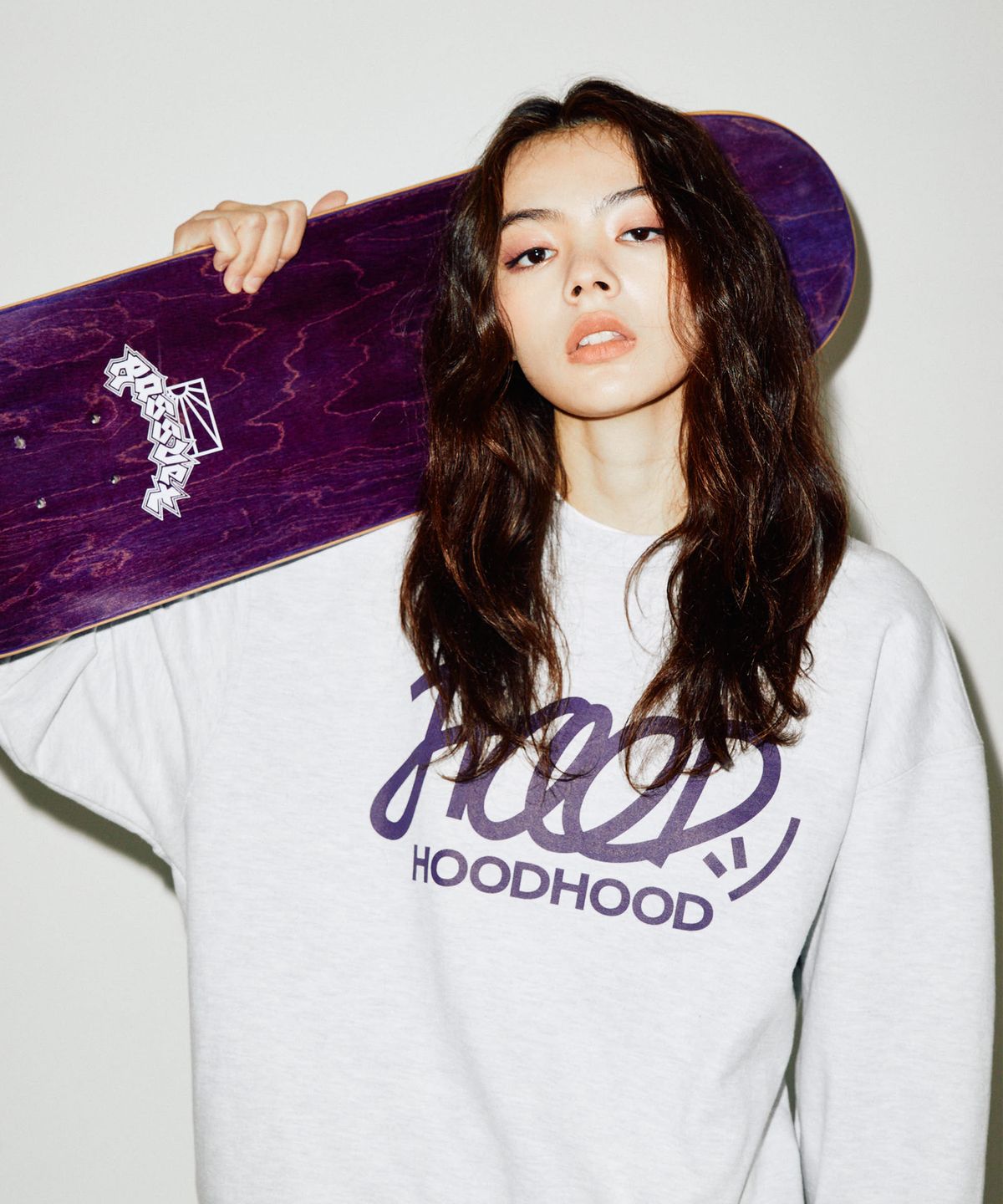후드후드(HOODHOOD) 시그니처 로고 맨투맨 멜란지화이트