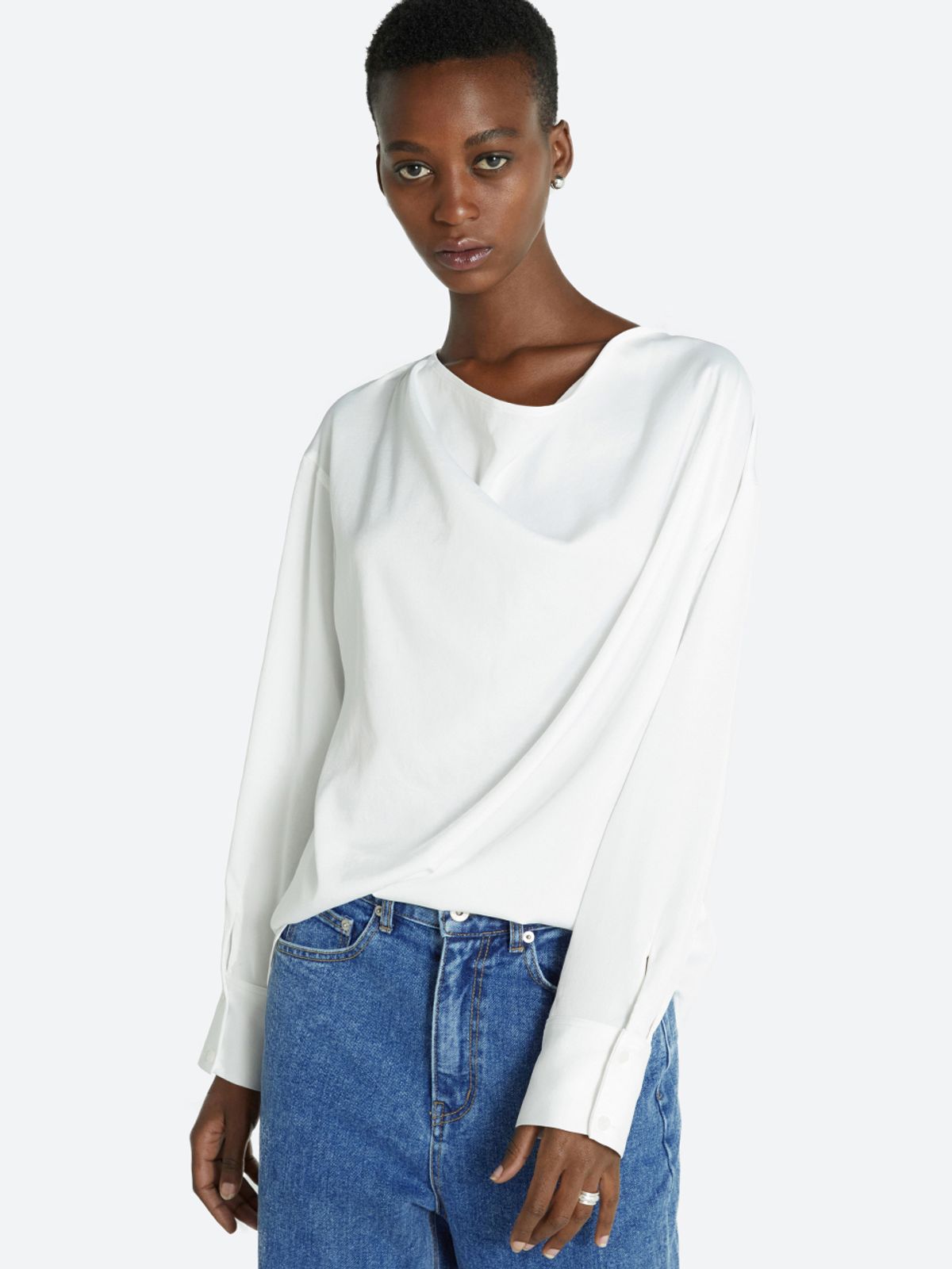 해브레스(HAVELESS) DRAPED OPEN BACK BLOUSE WHITE