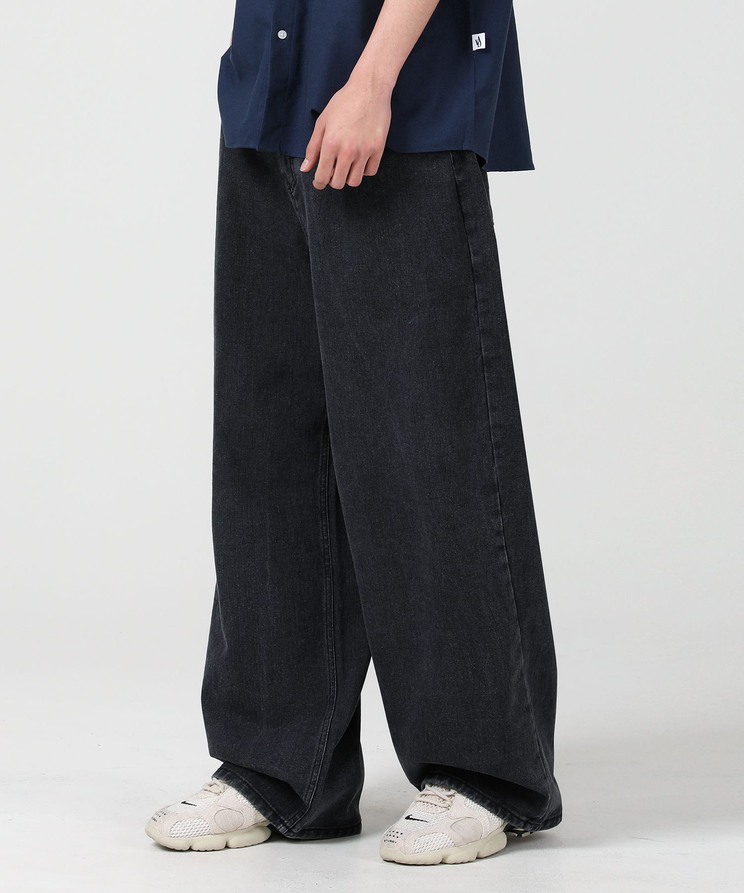 MUSINSA | AVANDRESS This is wide pants BLACK