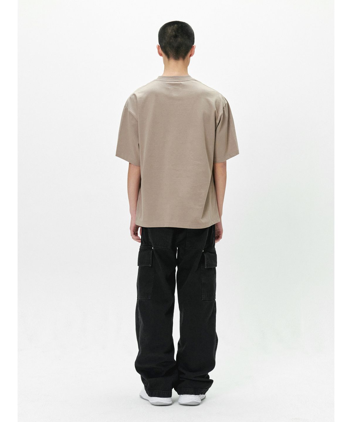 디프리크(D.PRIQUE) 클래식 로고 티셔츠 - 토프