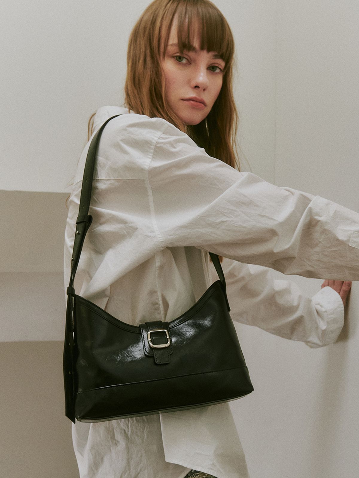 세미코드(SEMICODE) veil middle bag - black