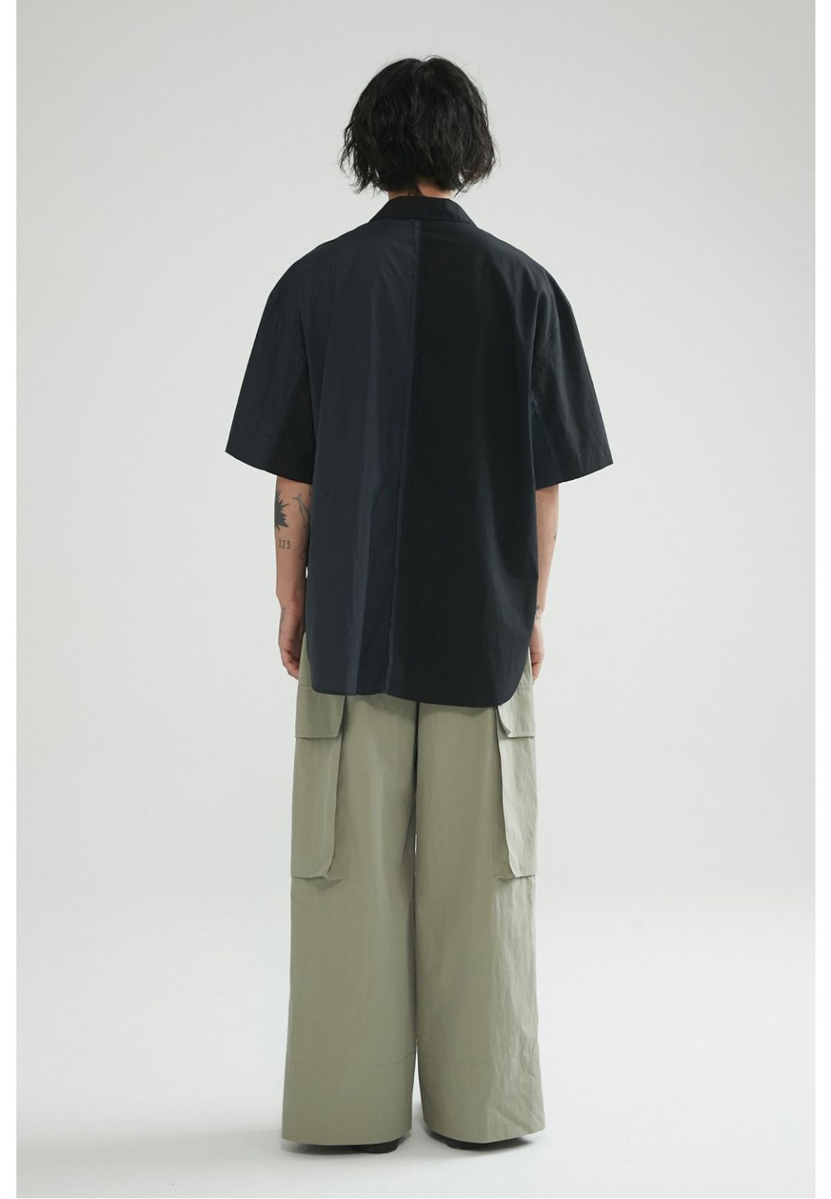 래코드(RECODE) Inside-Out Detail Shirt_RKSAM23610BKX