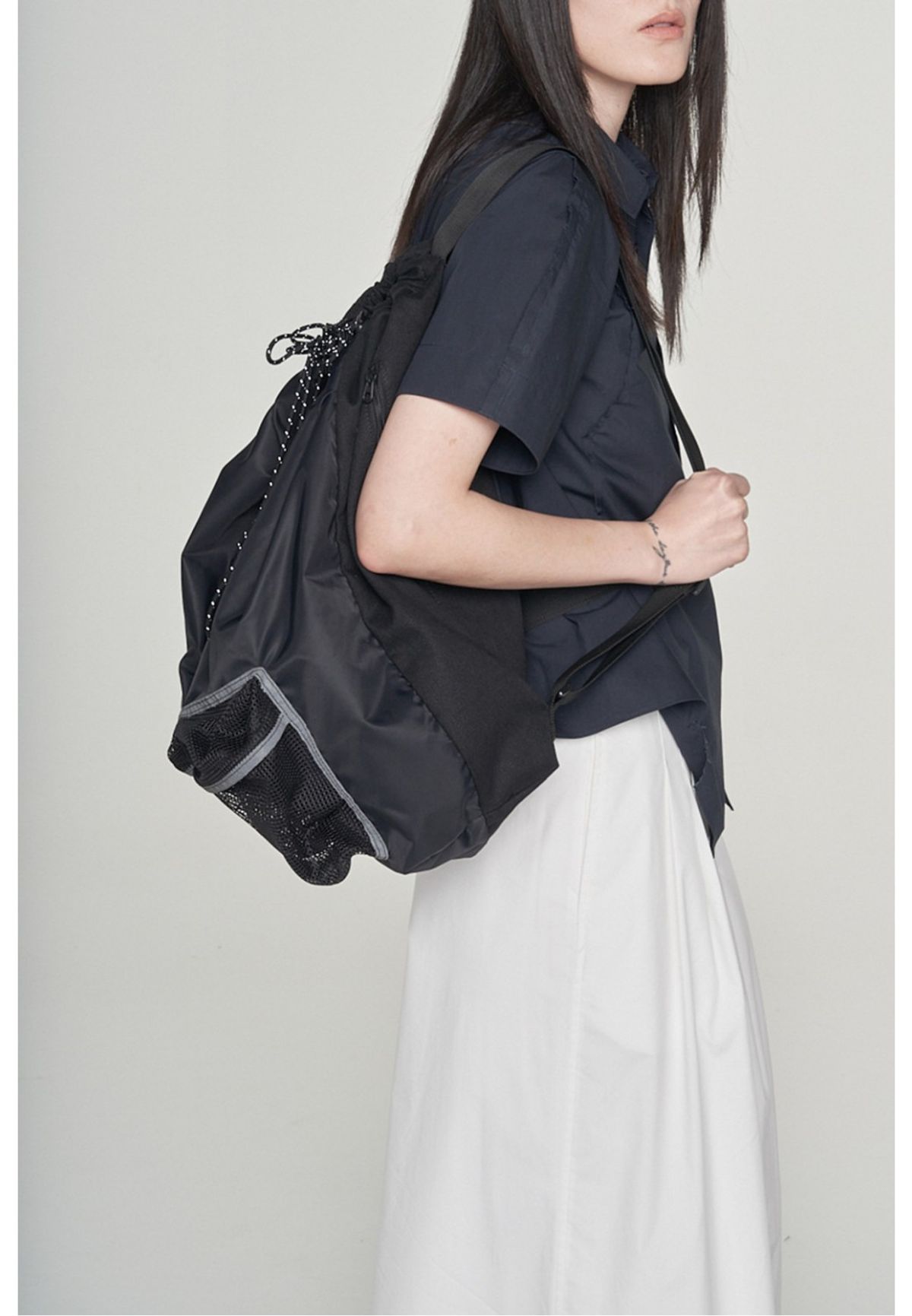 래코드(RECODE) Recyled Nylon Mesh Backback_RYBAS23805BKX