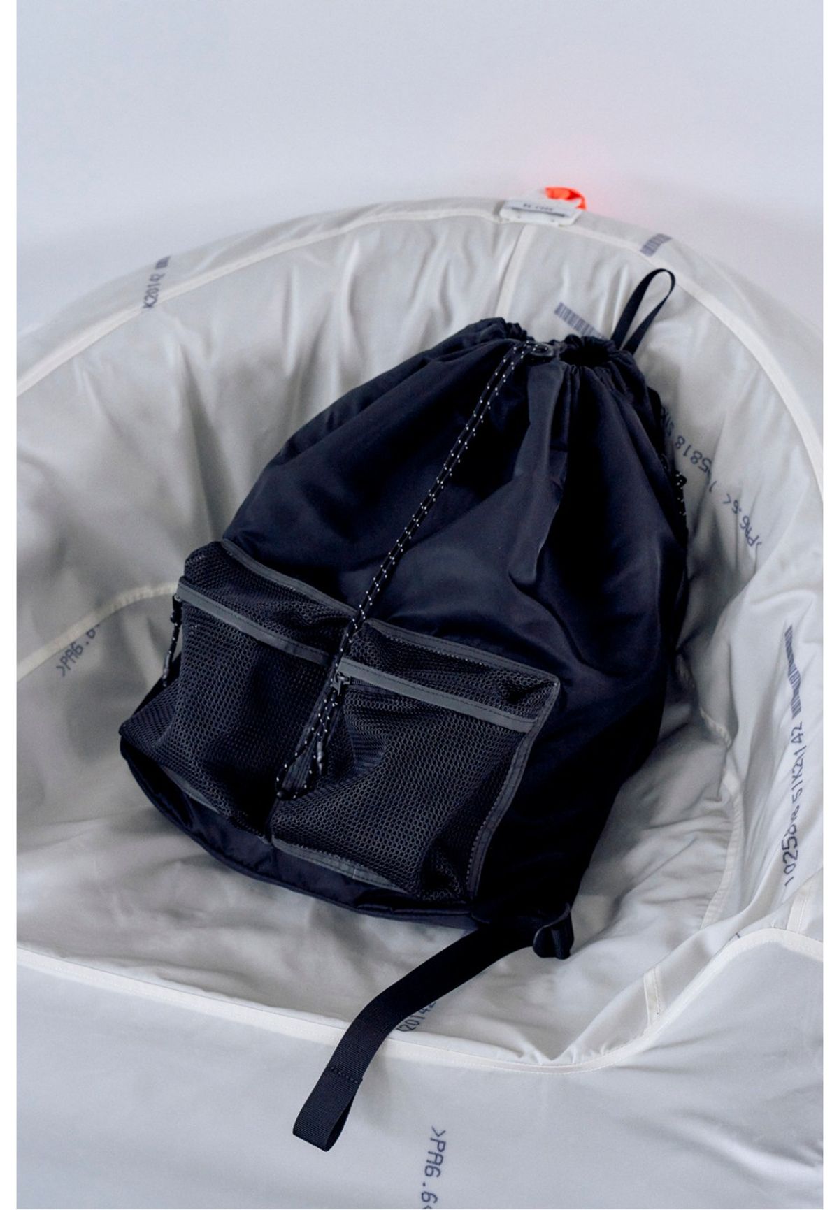 래코드(RECODE) Recyled Nylon Mesh Backback_RYBAS23805BKX