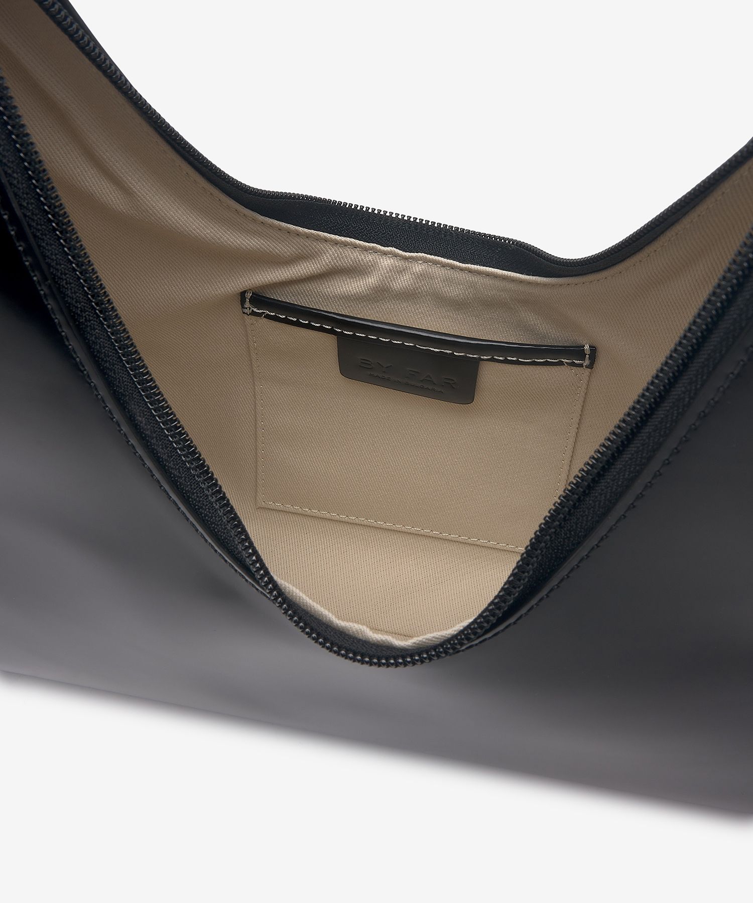 【BY FAR】パテントレザー ホーボーバッグライトブラウン MUSINSA公式 | BY FAR Women's Amber Semi-Patent Leather
