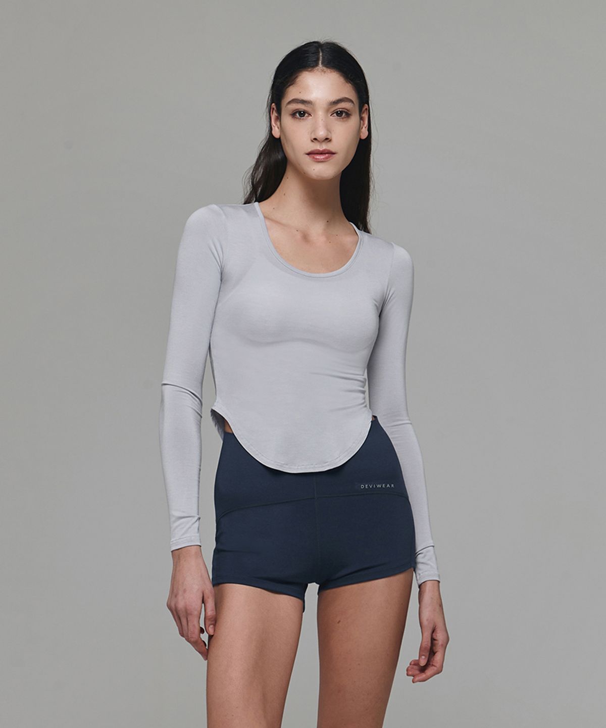 데비웨어(DEVIWEAR) 뮤즈 라운딩 티셔츠 DEVI-T0090-모브그레이