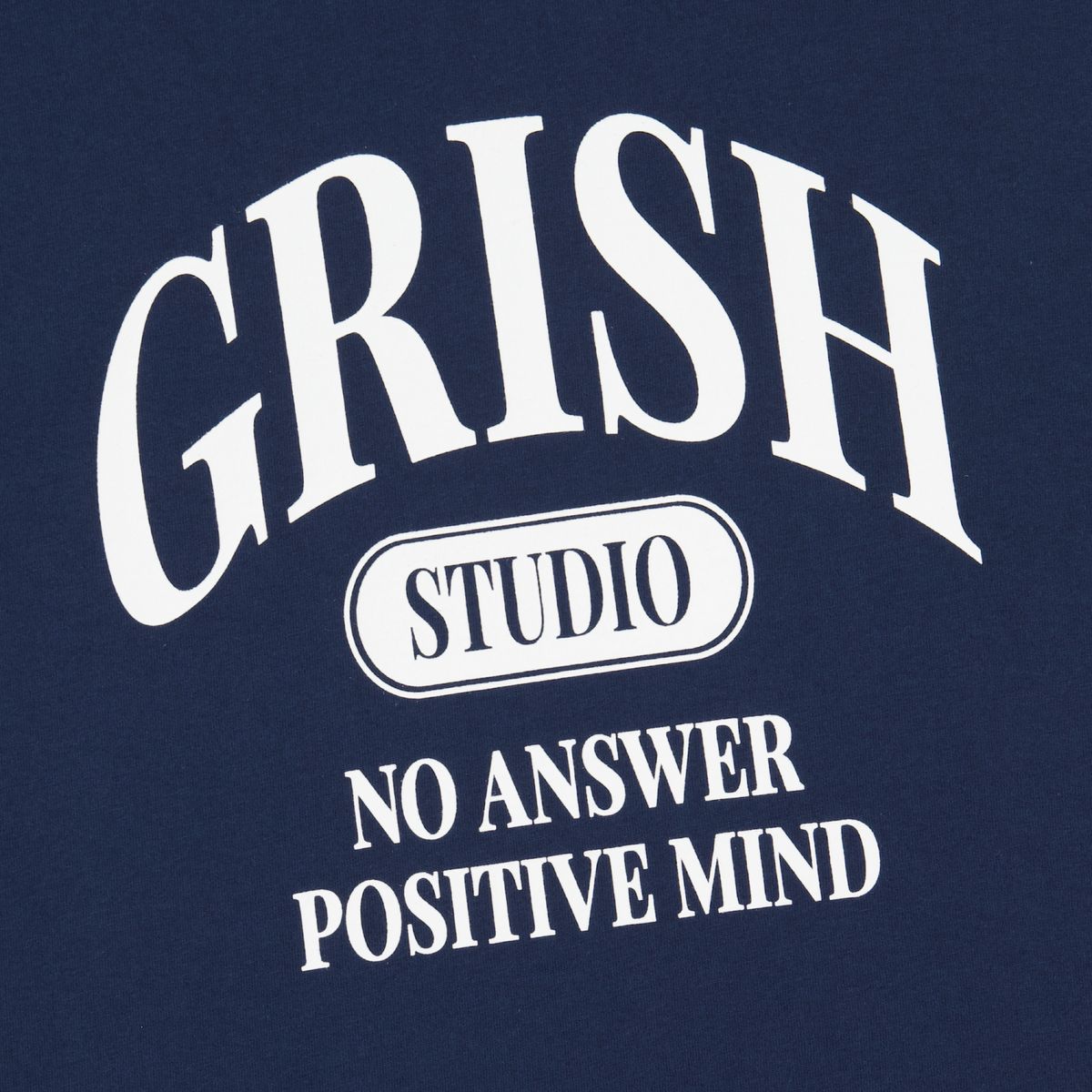 그리쉬(GRISH) 세리프 로고 티셔츠 네이비