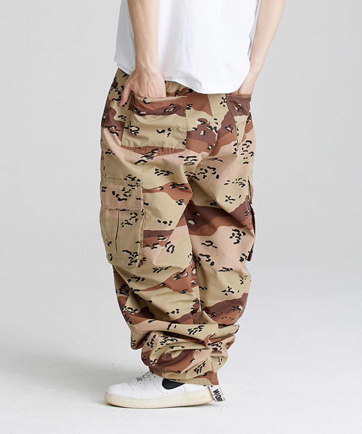bless u BU Baggy Cargo Pants BLESS U BU camouflage baggy cargo pants