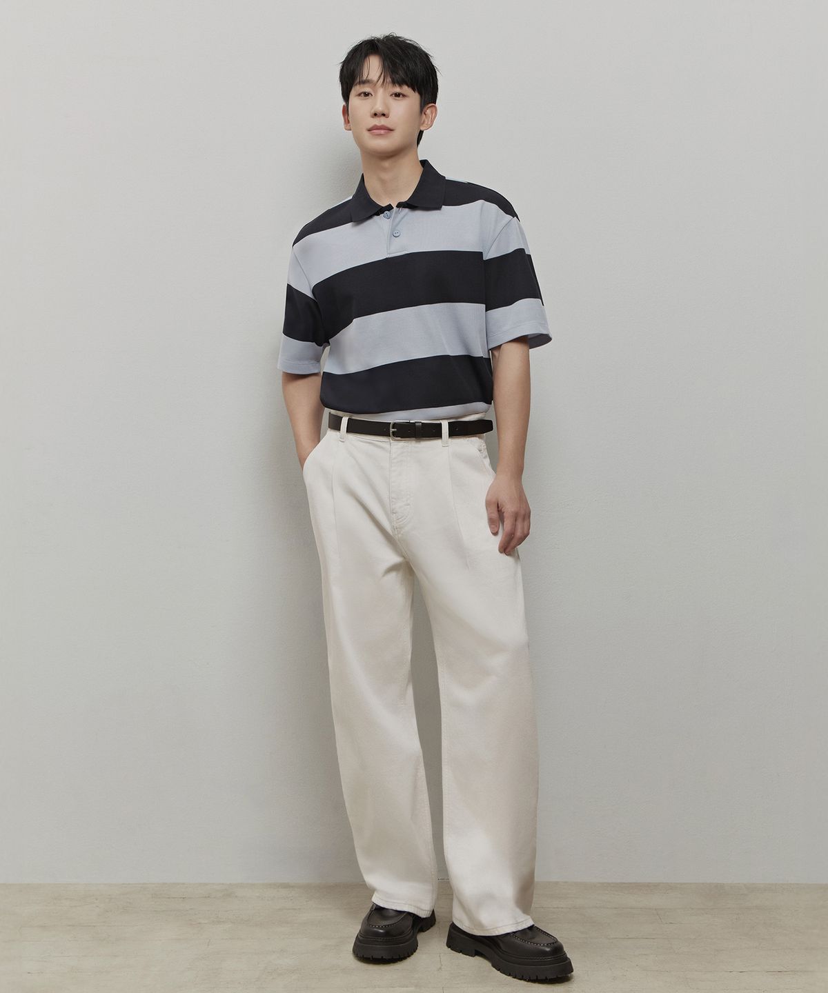 마인드브릿지(MINDBRIDGE) 블럭 카라 오버핏 티셔츠 - 2color