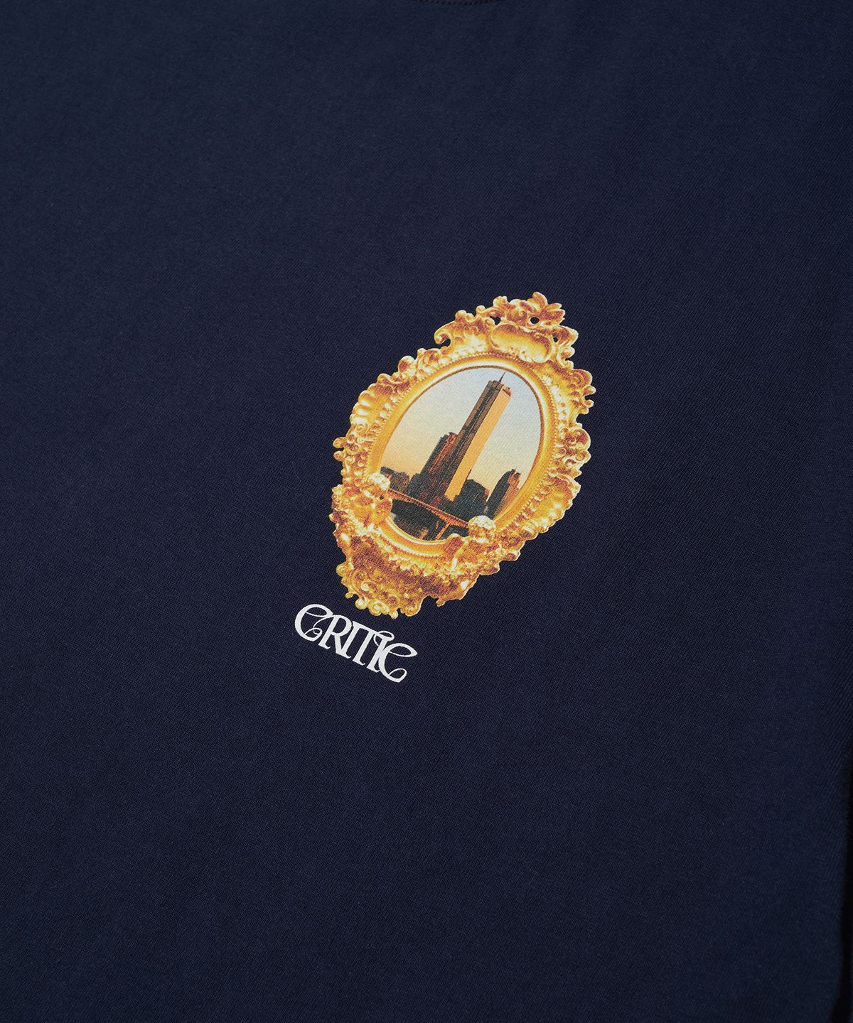 크리틱(CRITIC) Skyscraper Badge T-Shirts Navy