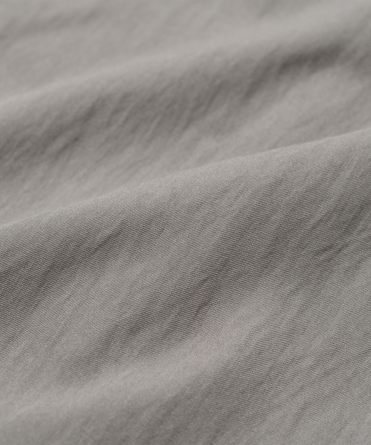 니티드(KNITTED) 딥 원턱 썸머 나일론 팬츠 GREY
