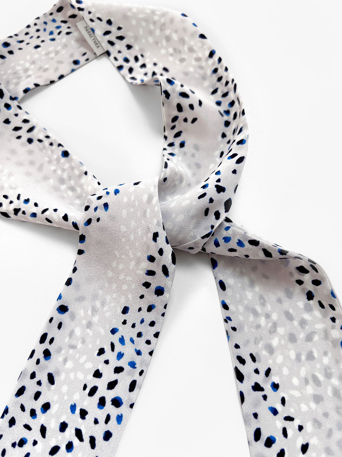 마레트라(MARAETHRA) The Way Of Water Silk Tie Scarf 더 웨이 오브 워터 실크 타이 스카프
