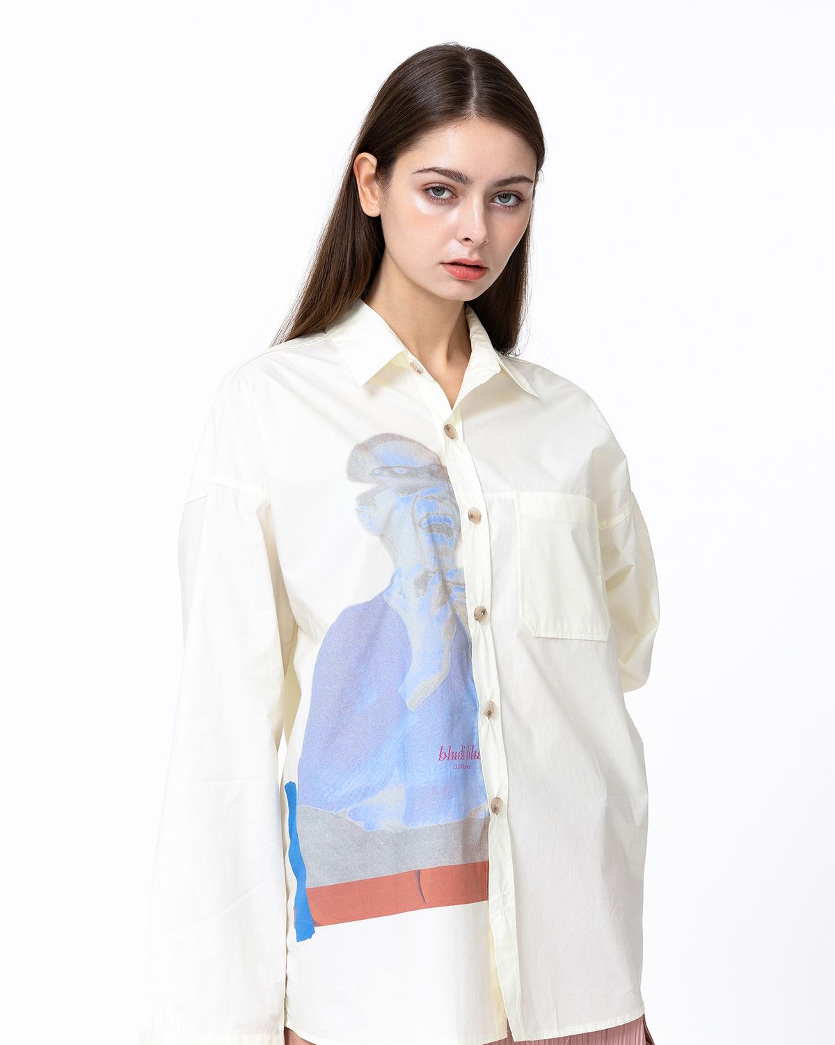 블루디 블루(BLUDI BLU) 크림 프린팅 댄스 셔츠