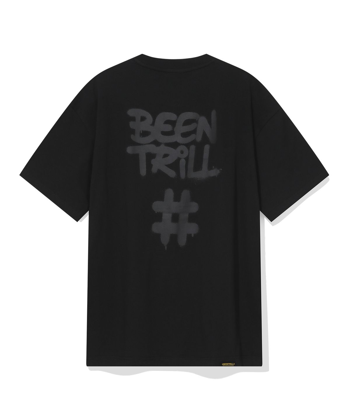 빈트릴(BEENTRILL) 스프레이 해시태그 오버핏 반팔티(블랙)