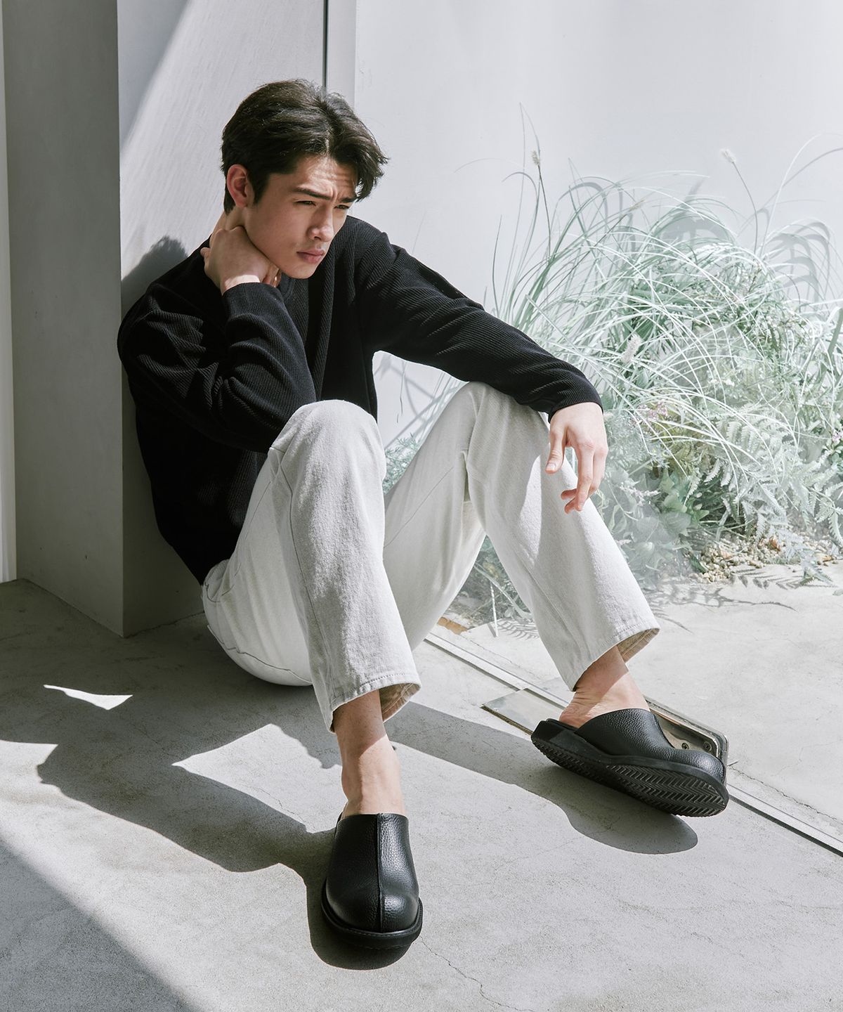 피렌체 아뜨리에(FIRENZE ATELIER) 중앙절개 오플레더 캐주얼 블로퍼 7006-ME [BLACK]