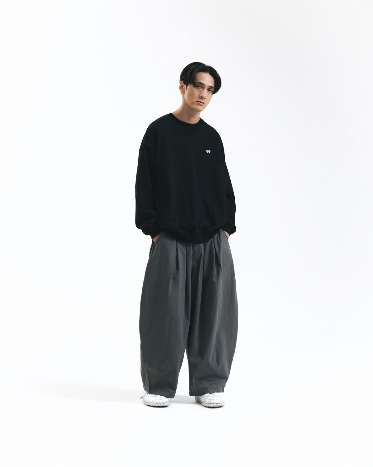 앵글런(ANGLAN) Essential Easy Balloon Pants - Grey