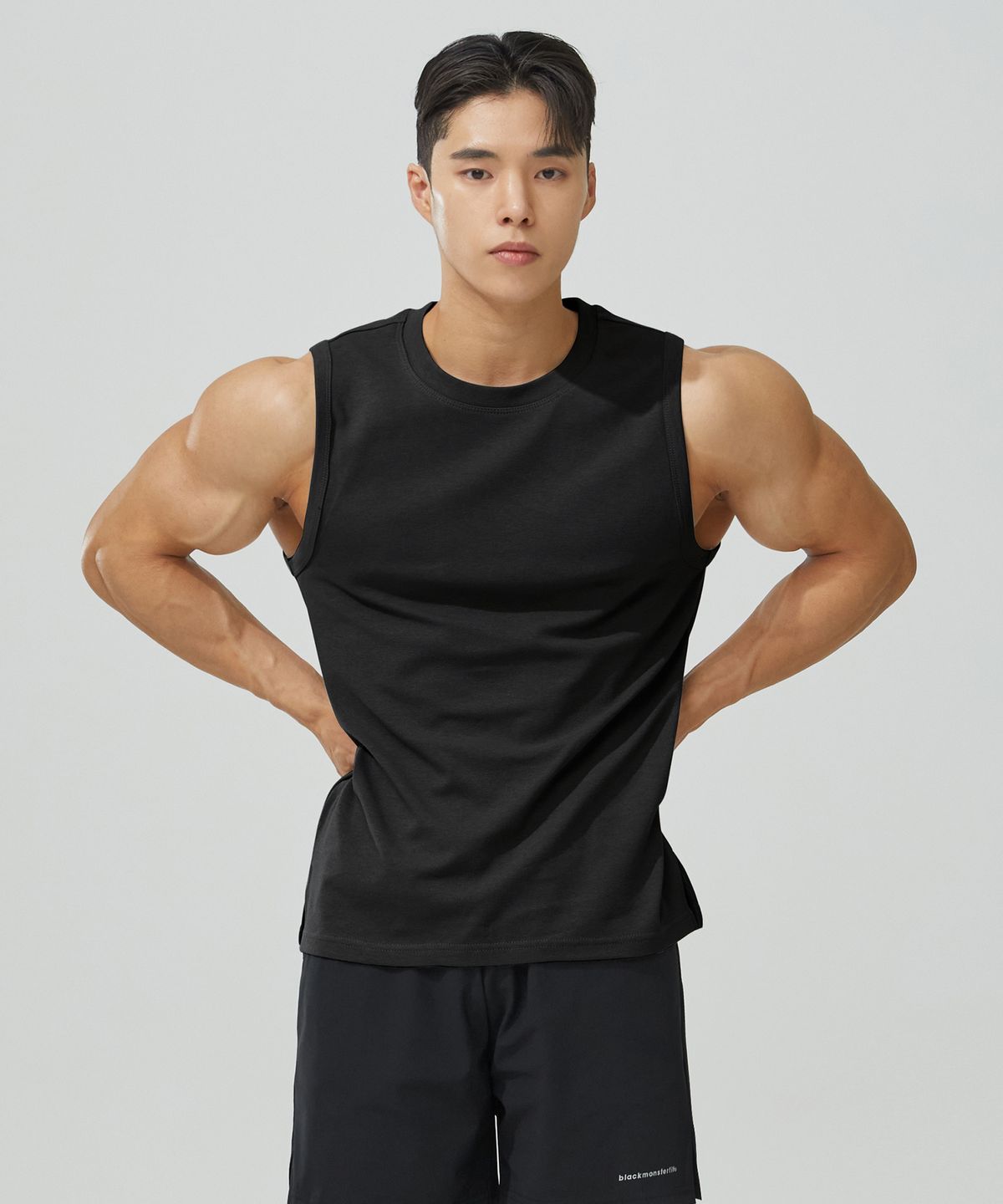 블랙몬스터핏(BLACK MONSTER FIT) 코튼 폴리 헬스 나시 슬리브리스 (BLACK) / BM230107