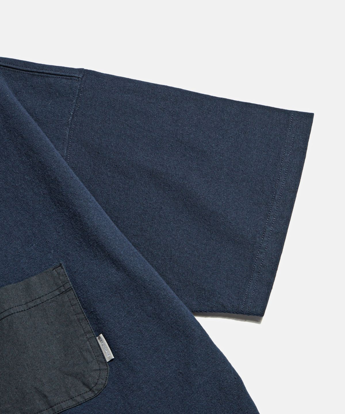 에스피오나지(ESPIONAGE) Pocket Wide Henley Neck Shirt Navy