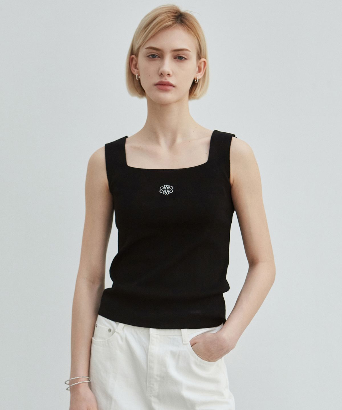 닉앤니콜(NICK&NICOLE) NICOLE SQUARE NECK SLEEVELESS_BLACK