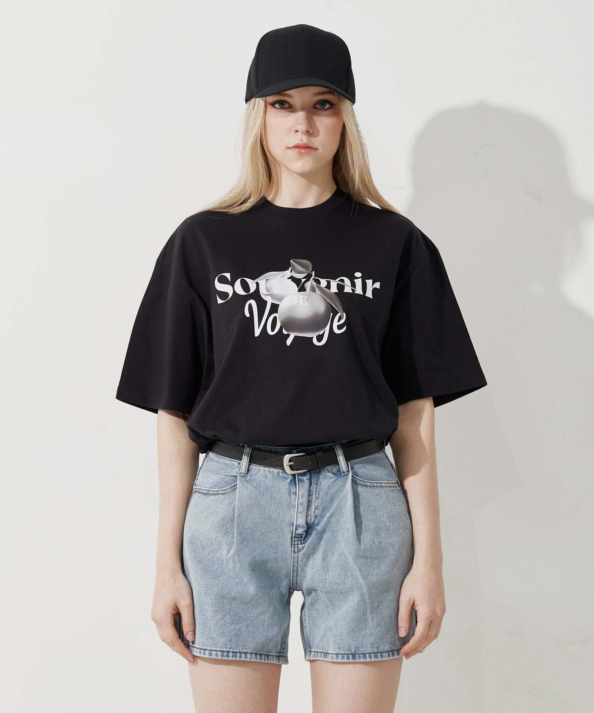 에이오엑스(AOX) Silver Apple T-shirt (Black)