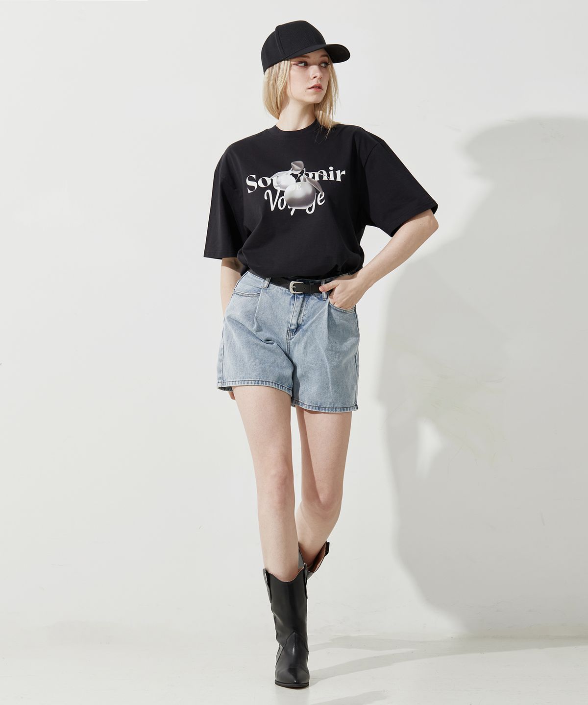에이오엑스(AOX) Silver Apple T-shirt (Black)