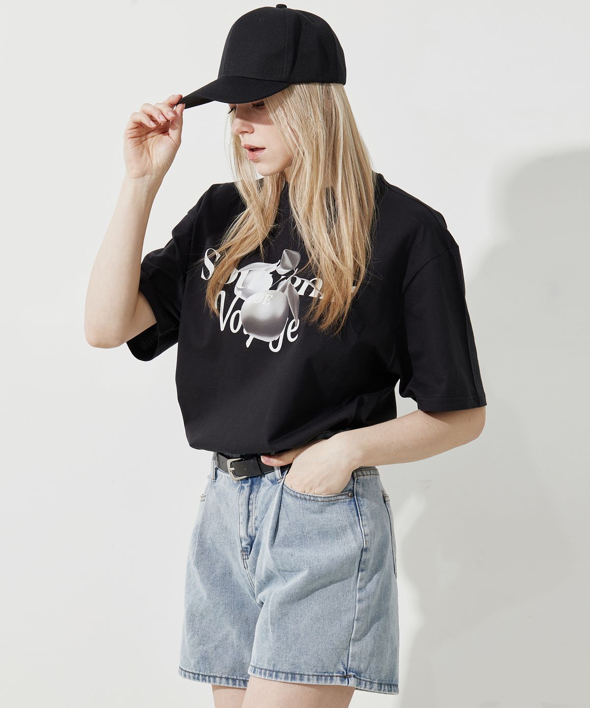 에이오엑스(AOX) Silver Apple T-shirt (Black)
