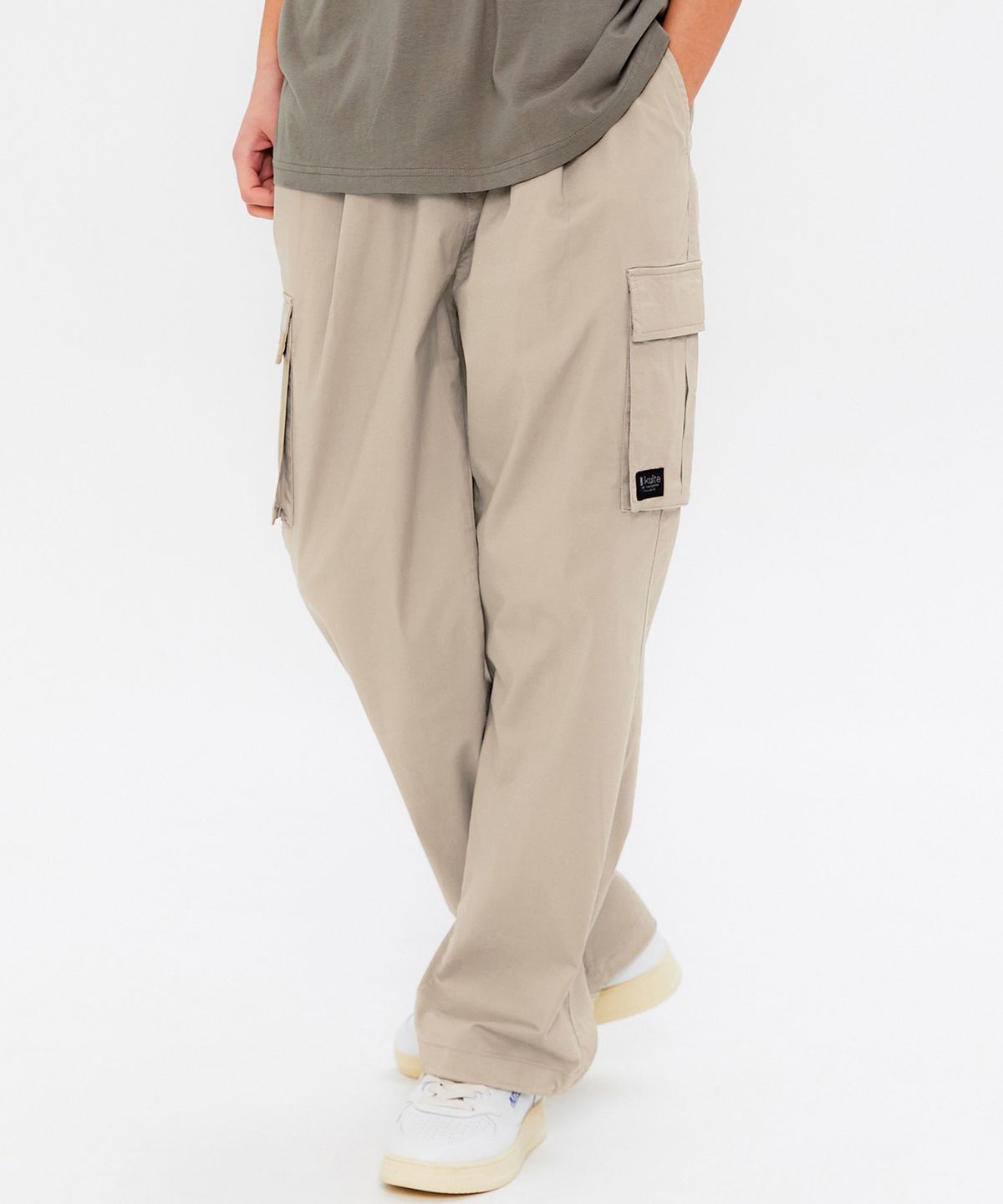 쿨트(KULTE) WIDE CARGO PANTS 라이트베이지