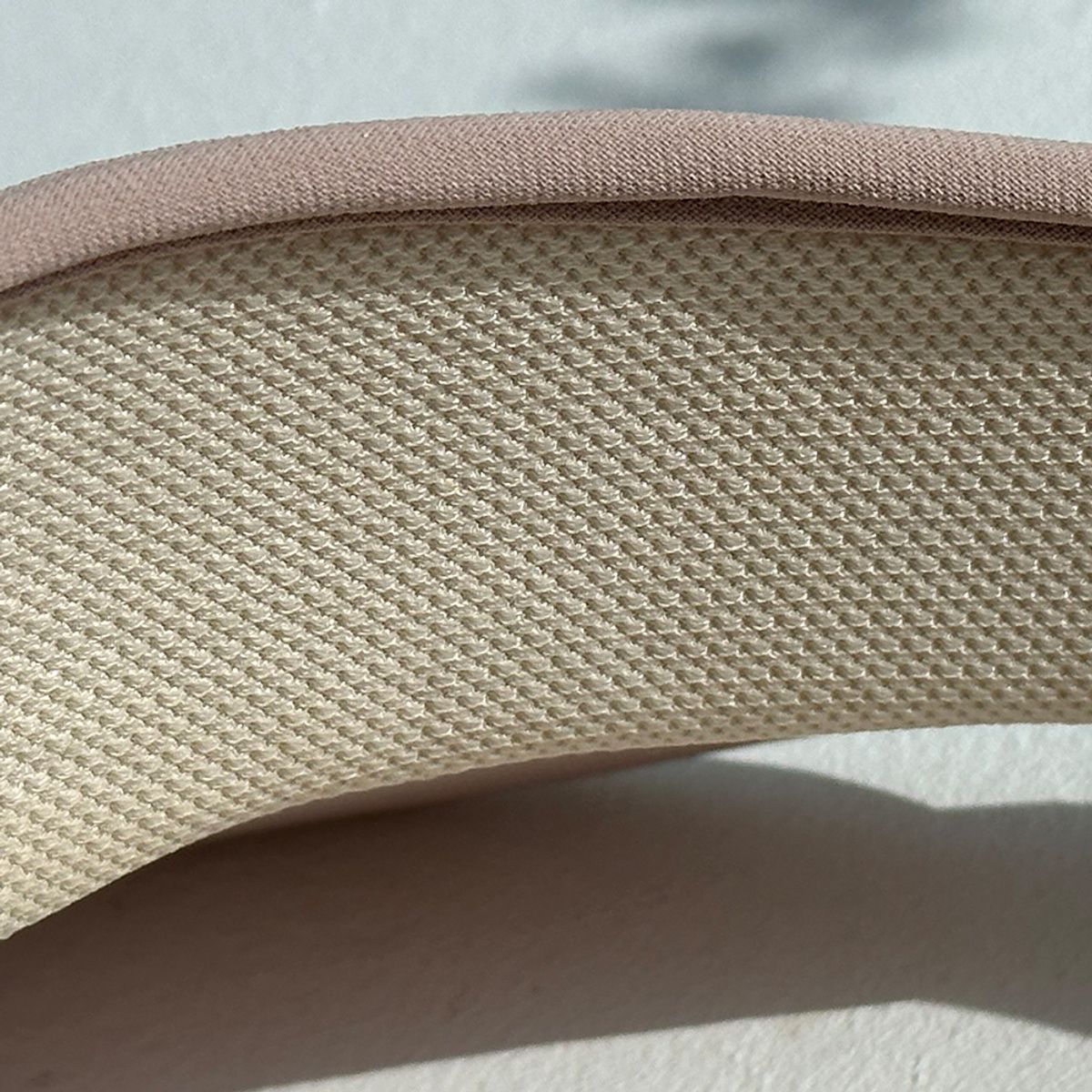제이제인(J.JANE) 로고 라인 컬러 선캡 (Beige)