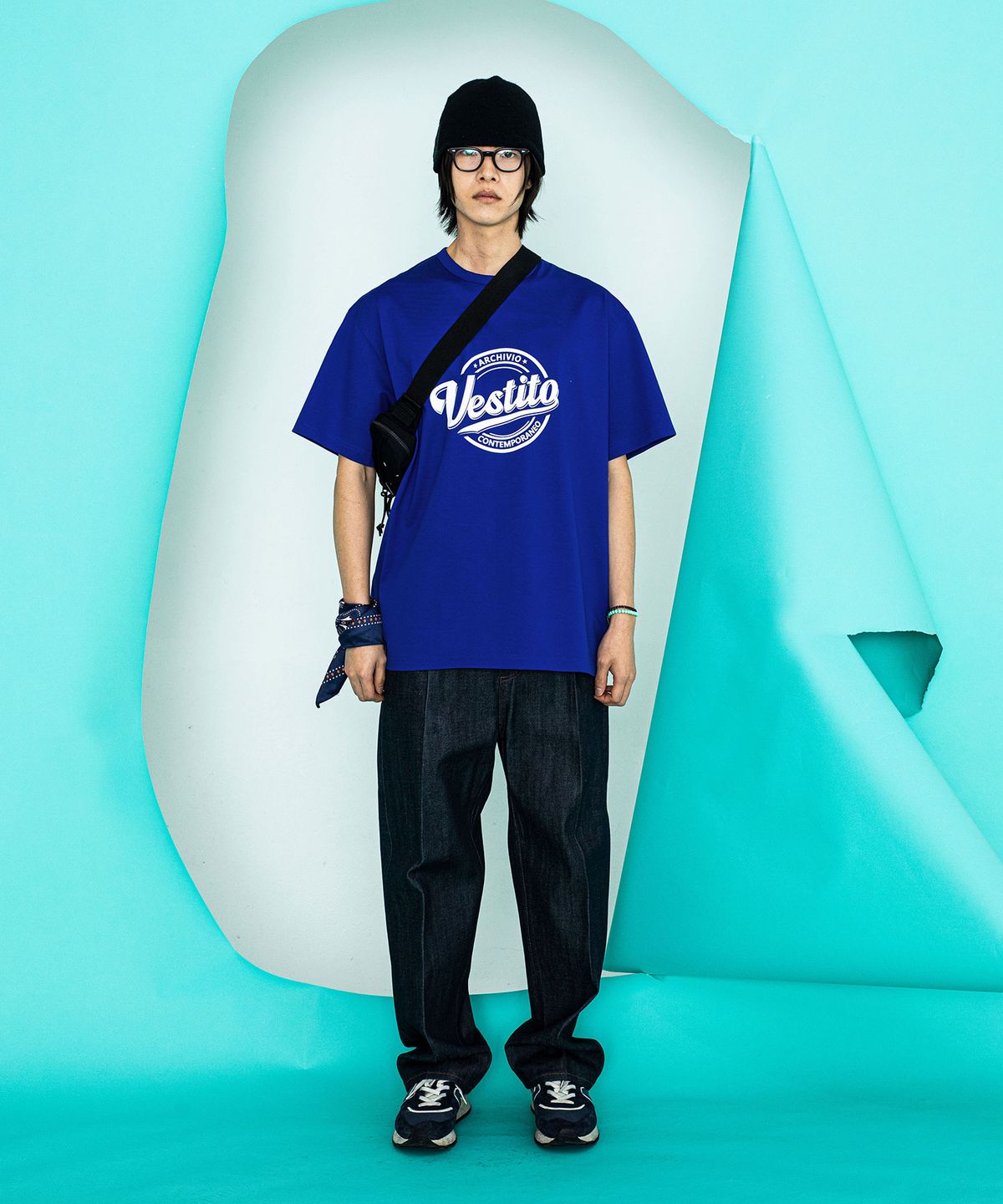 베스띠또(VESTITO) 바씨티 로고 블루 티셔츠