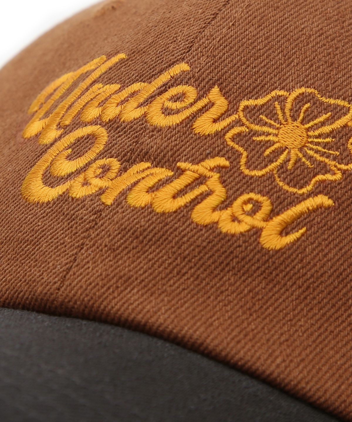 언더컨트롤(UNDERCONTROL) 사계절 워싱 코튼 배색 소프트탑 로고 볼캡 남녀공용 야구모자 FLORAL SCRIPT / WASHED B B / CAMEL CHARCOAL
