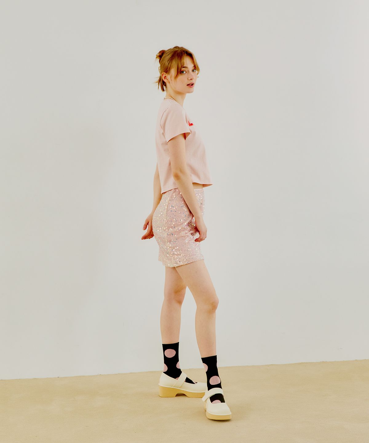 먼스인먼스아웃(MONTH IN MONTH OUT) 도트.도트 블랙&핑크