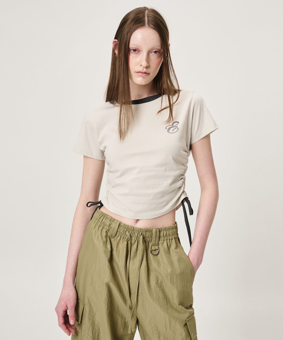 에트몽(ETMON) Eyelet Pocket 2-Way Cargo Pants, Khaki