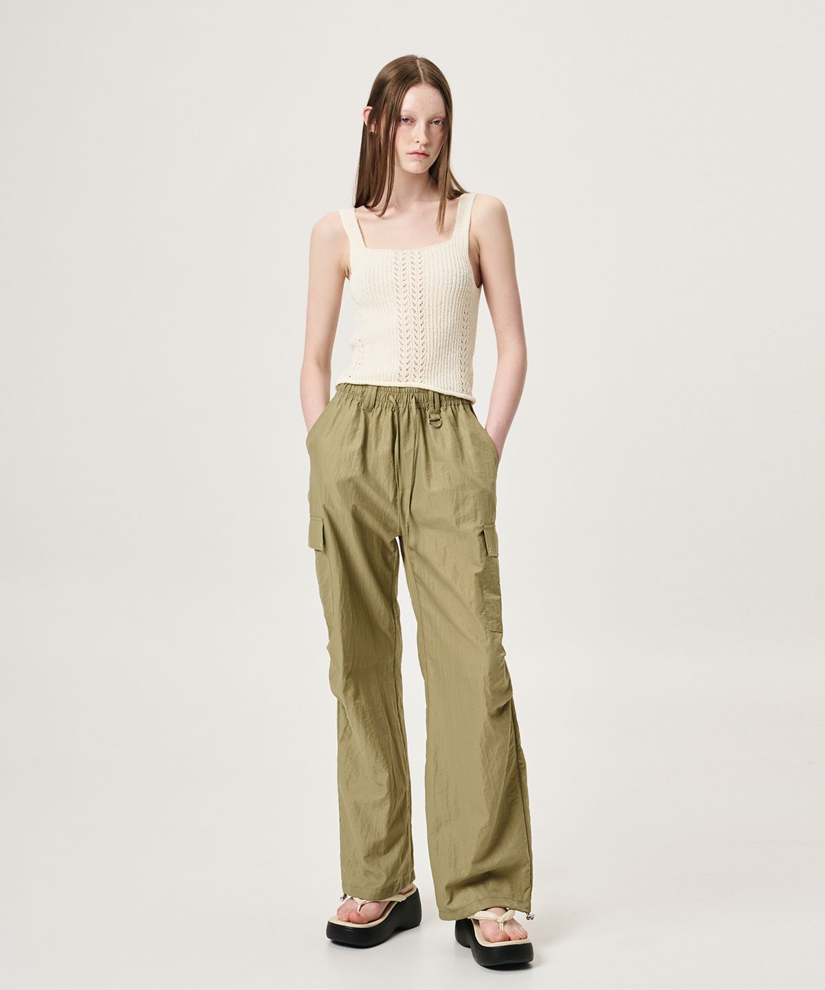 에트몽(ETMON) Eyelet Pocket 2-Way Cargo Pants, Khaki